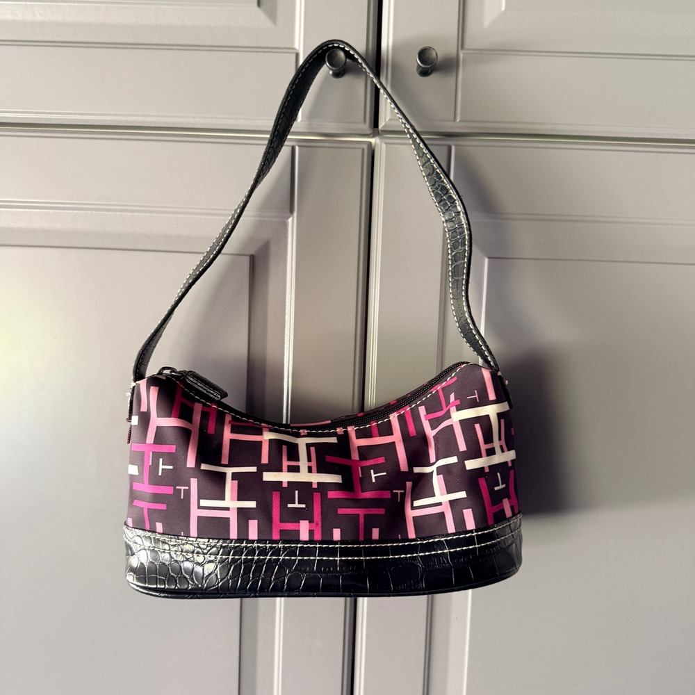 Tommy Hilfiger Womens Y2K Monogram Baguette Shoulder Bag, Pink Black,Small